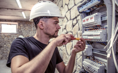 Le salaire d’un électricien en intérim : Combien gagner en 2025 ?