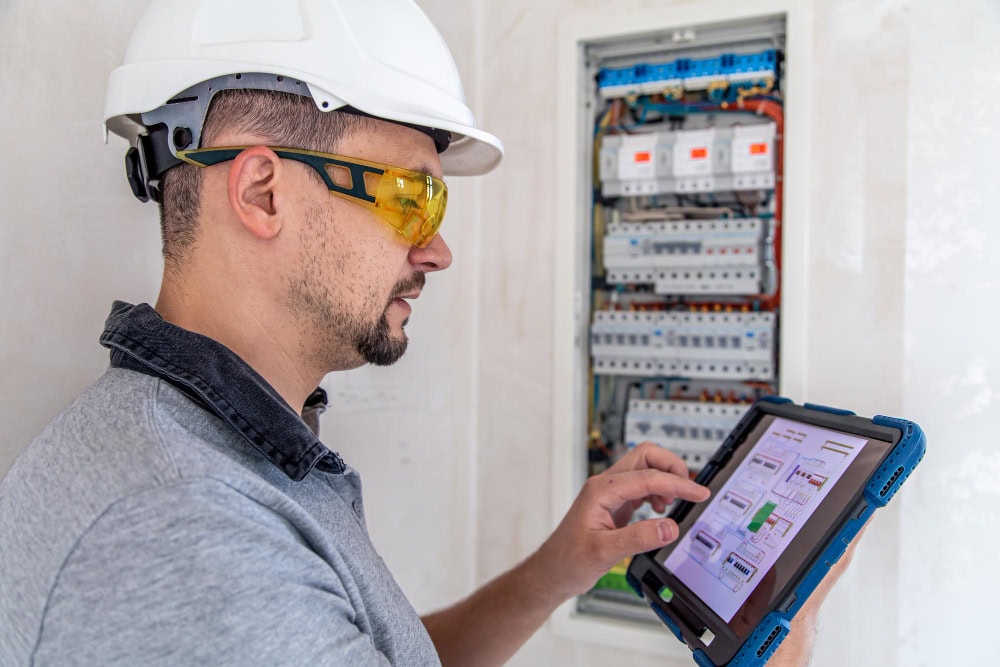 Formations électricien : les parcours essentiels pour booster votre carrière